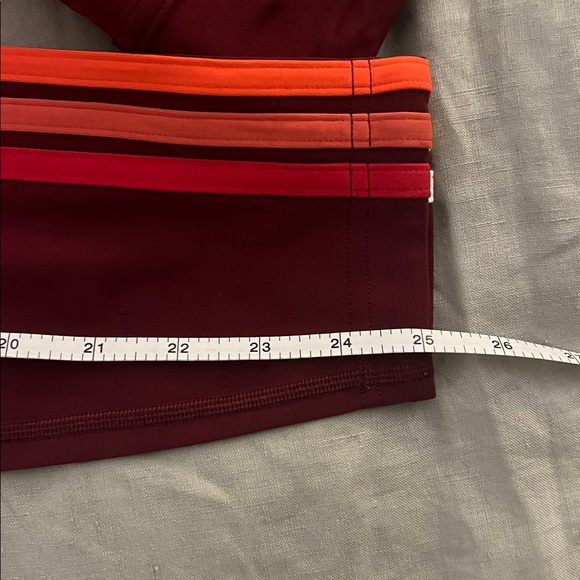 Lululemon Take a Hint Set - Picture 5 of 10